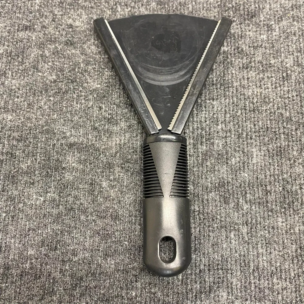 Black Manual Jar Opener Tool with Serrated Metal Grip and Ergonomic Handle 9in